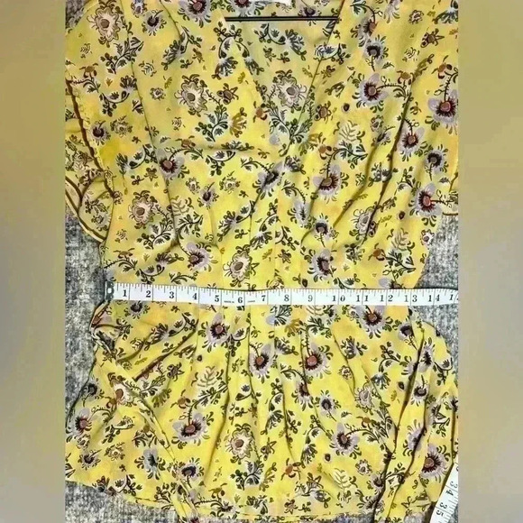 MAX STUDIO Yellow Floral V Neck Blouse with Ruffled Sleeves - Picture 11 of 12